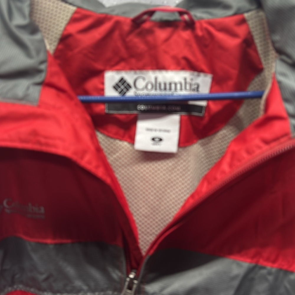 Colmbia Packable Jacket Medium - Picture 2 of 5